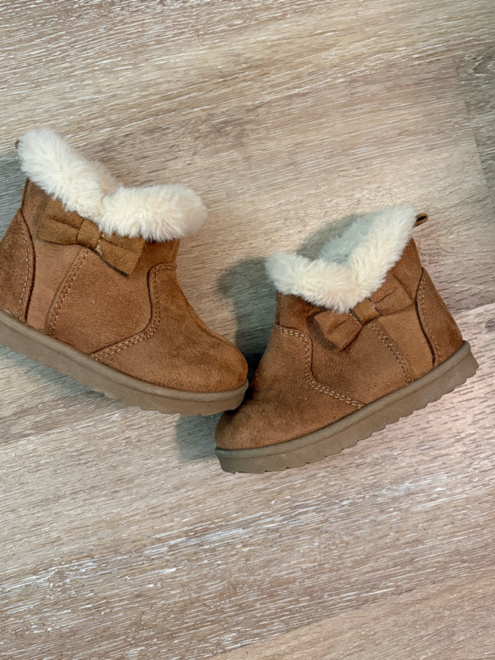 Cozy Shearling-Lined Tan Boots
